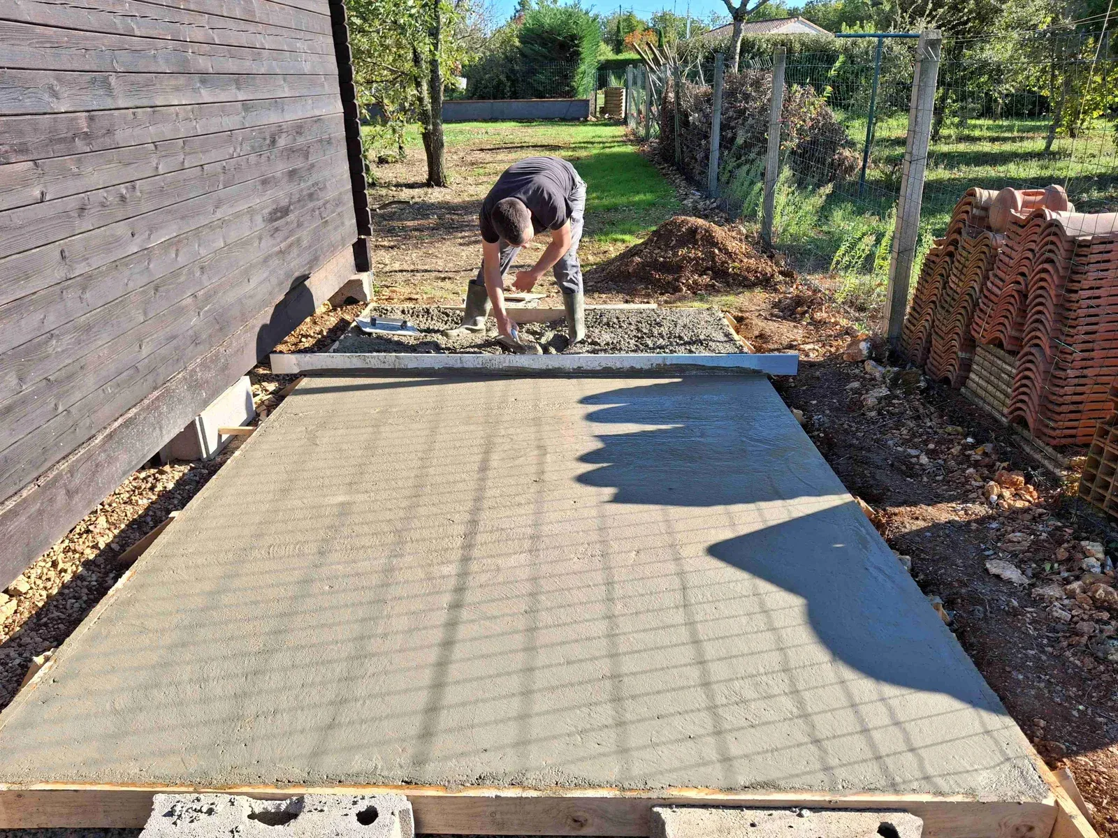 Dalle en béton réalisée lors d’un chantier de rénovation